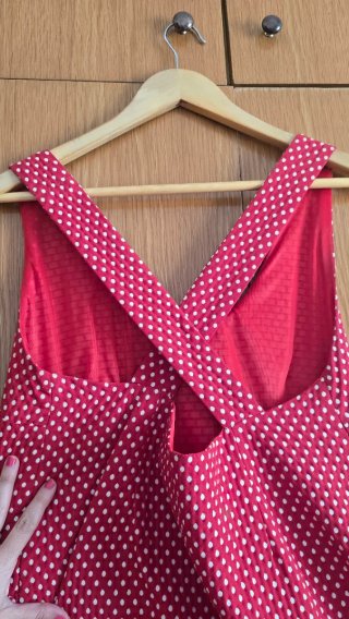 Vestido Dolores Promesas Rojo Lunares Blancos