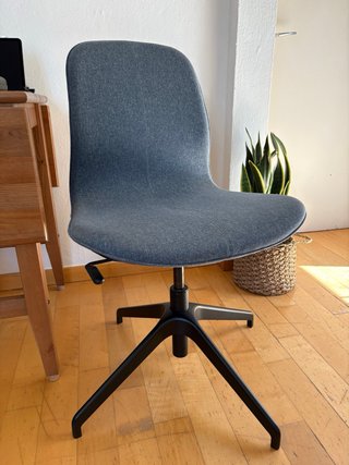Sedia ufficio grigio azzurrato tessuto
