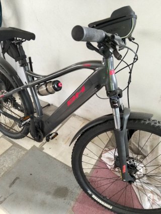 Bicicleta eléctrica BH como nueva