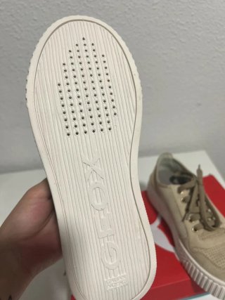 Zapatillas Geox Beige Mujer