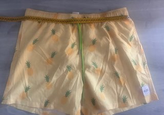 Lote 2 bañadores Eubi cebra rosa y piñas