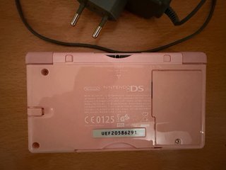 Nintendo DS Lite Rosa + Cargador