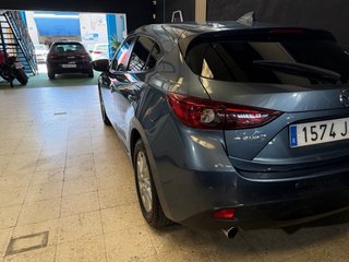 Mazda 3 2015