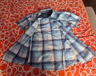 Camisa cuadros Pull and Bear manga corta.