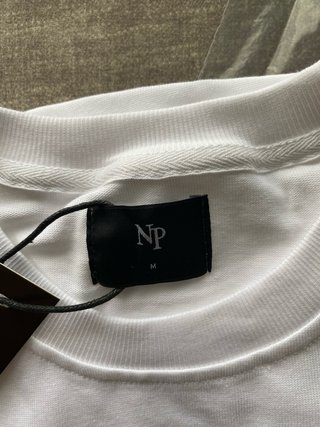 T-shirt Nude Project M