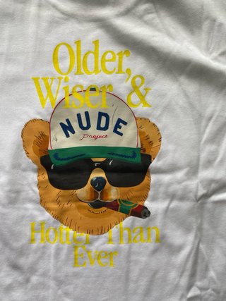 T-shirt Nude Project M