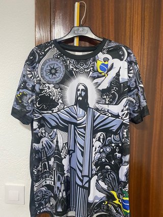 Camiseta Cristo Redentor Diseño Único