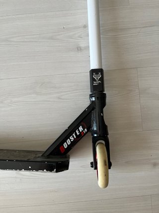 Patín Scooter Negro Blanco Rojo