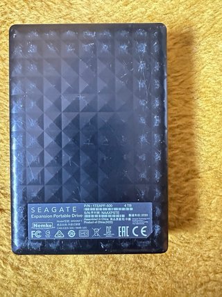 Pacchetto PS4 + Seagate 4T + Controller