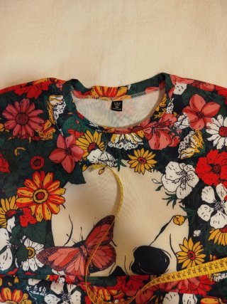 Suéter Fantástico Calavera Flores Talla L
