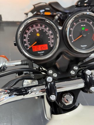Triumph Bonneville T100