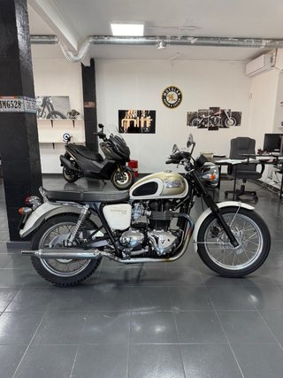 Triumph Bonneville T100