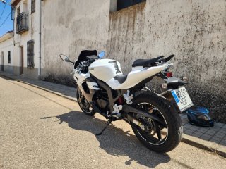 Hyosung GT 250 RI A2