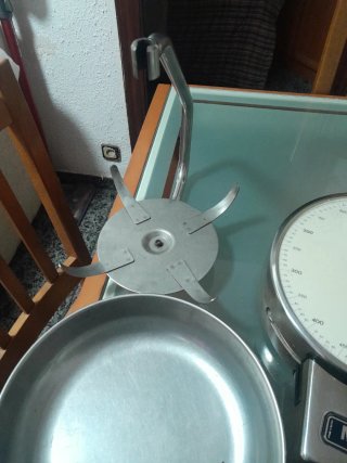 Báscula MOBBA años 70