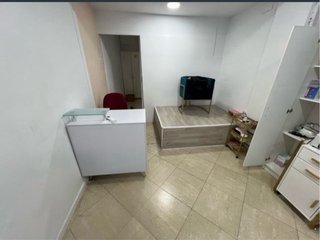 Trapaso local de uñas peluquería