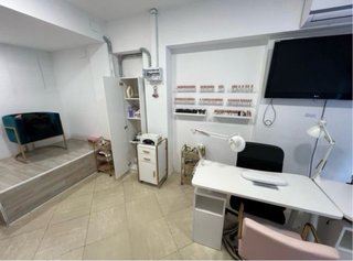 Trapaso local de uñas peluquería