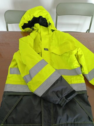 Parka de trabajo alta visibilidad.