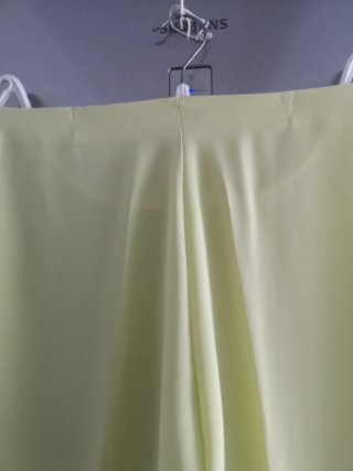 Pantalón capri verde mujer