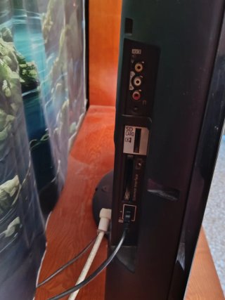 Televisión Panasonic 101x61