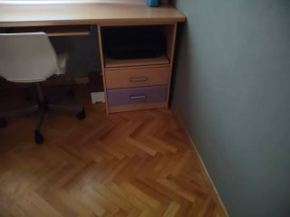 Habitación juvenil madera y lila
