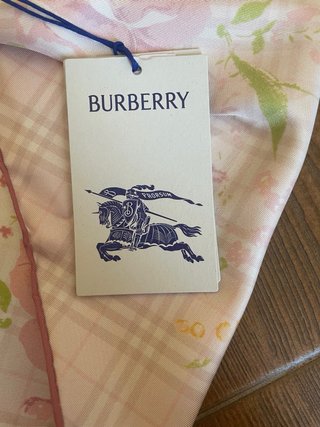 Pañuelo Seda Burberry Floral Rosa Original