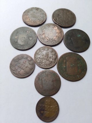 Lote de monedas antiguas de varios países