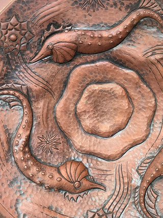 Piatto decorativo rame sbalzato inizio 1900