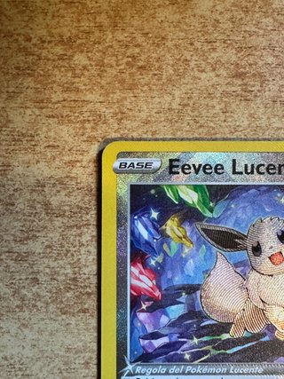 Eevee Lucente SWSH230 - Promo Spada e Scudo
