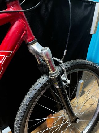 Bicicleta de montaña Orbea roja