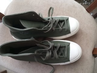 Converse NUEVOS caña alta verde militar