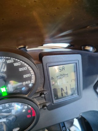BMW F800GT gris sportbike manual
