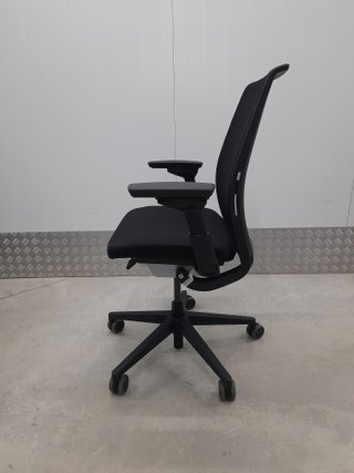 Silla STEELCASE THINK v2 ergonómica Profesional