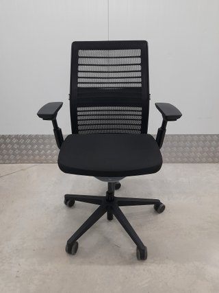 Silla STEELCASE THINK v2 ergonómica Profesional