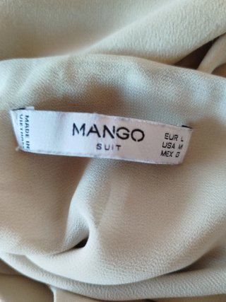 Blusa satinada beige