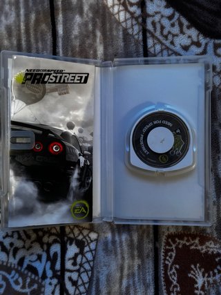 Disco per PSP Need for Speed ProStreet EA Racing