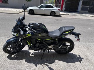 Kawasaki Z650 2022 Negra/Verde