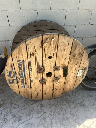 Bobina de madera para cables