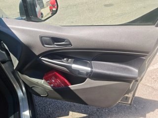 Ford Grand Tourneo Connec 2021