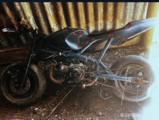 Minimoto Negra gasoliina