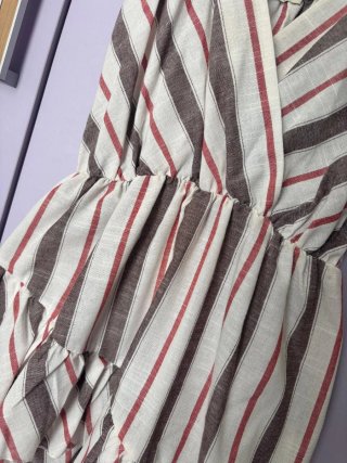 Vestido de mujer con rayas