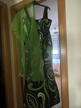 Vestido de fiesta negro y verde