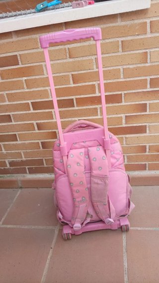 Mochila Totto con ruedas y tirantes