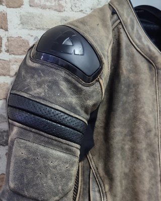 Chaqueta moto piel Rev'it Akira Talla 50