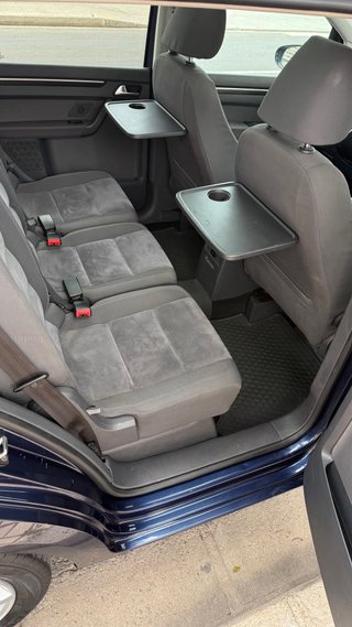 Volkswagen Touran 2011 7 PLAZAS