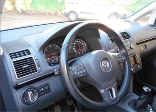 Volkswagen Touran 2011 7 PLAZAS