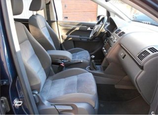 Volkswagen Touran 2011 7 PLAZAS