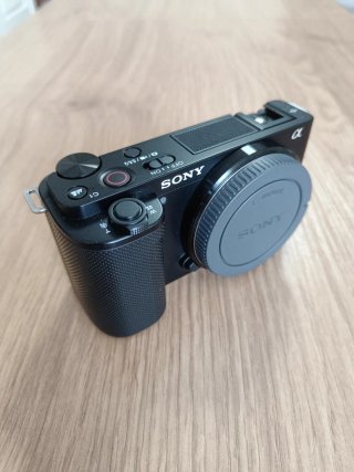 Sony ZV-E10