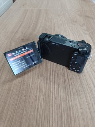 Sony ZV-E10