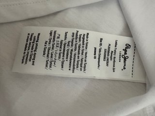 Camiseta Pepe Jeans blanca con volantes