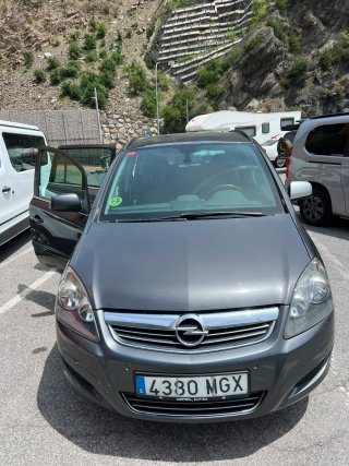 Opel Zafira 2011